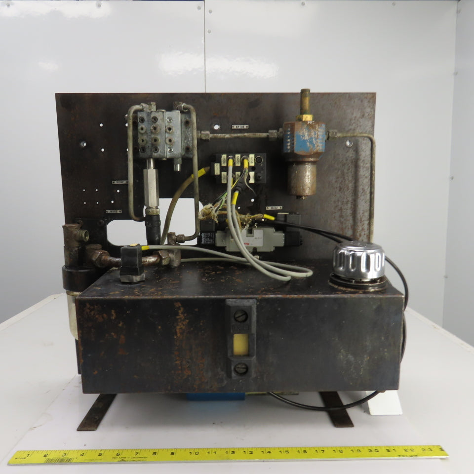 UVA 10 MD 1100S CNC Grinding Cell 3.5 Gallon Hydraulic Oil Distributor