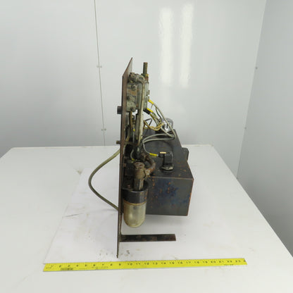 UVA 10 MD 1100S CNC Grinding Cell 3.5 Gallon Hydraulic Oil Distributor