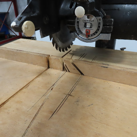 DeWalt Black & Decker T1531 12" Radial Arm Saw Bevel Cut 110/220V 1Ph 3450RPM
