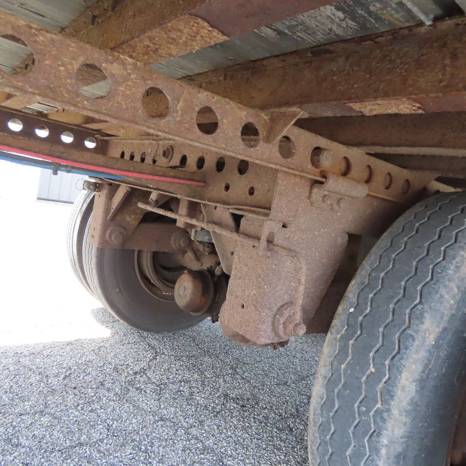 Wabash 1998 53' Tandem Axle Semi Trailer Van Storage 101"Wx110" Tall Needs Door