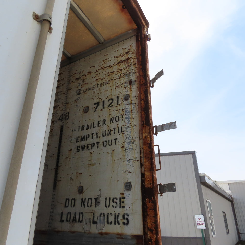 Wabash 1998 53' Tandem Axle Semi Trailer Van Storage 101"Wx110" Tall Needs Door