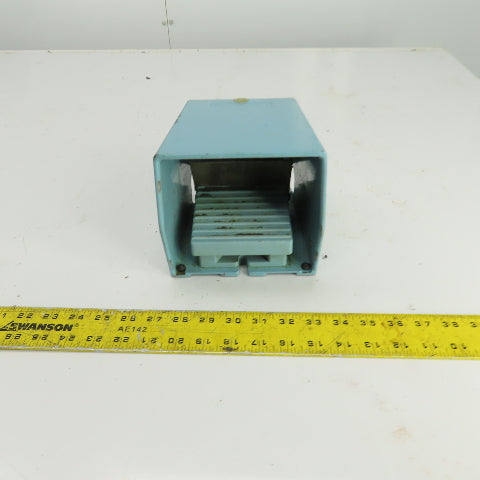Telemecanique XPE-M Foot Switch W/Guard 240V 3A