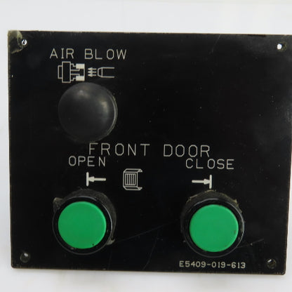 Okuma E5409-019-613 LU15 CNC Lathe Front Door Open/Close Operator Panel