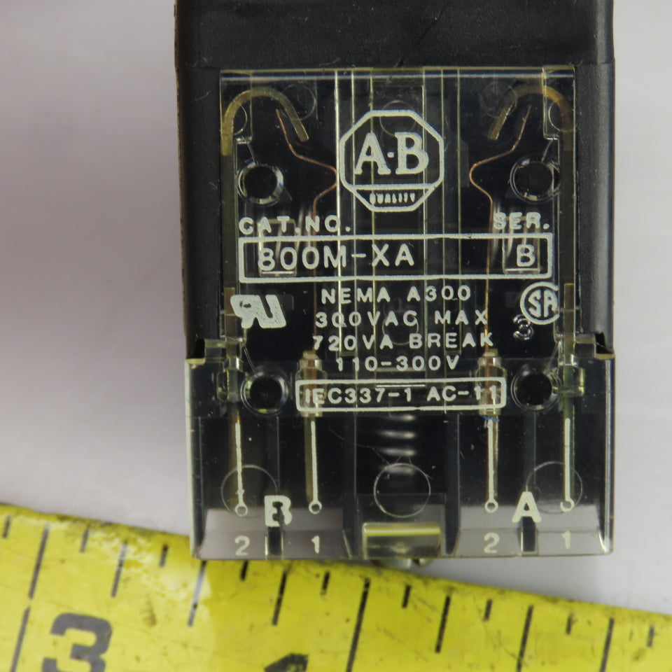 Allen Bradley 800MR-QT24 Ser D Red Illuminated Momentary Push-Button 24VDC Lot/4