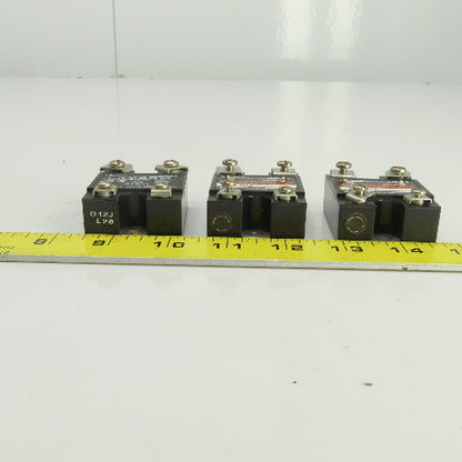 Crydom D1202 Solid State Relay Output 120VAC 2.5A Input 3-32VDC Lot Of 3