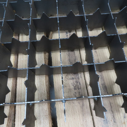 29" x 29" Assembled CNC Laser Cutter Steel Bed Spike Slat Grid Plus Lot Of 128