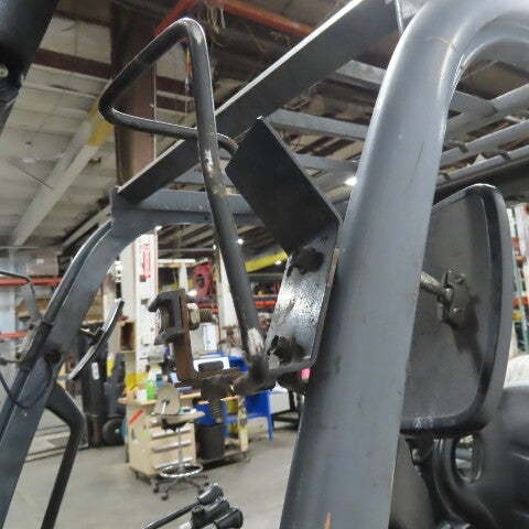 Toyota 8FGCU25 2016 3 Stage LP Gas Forklift 189" Lift 5000Lbs. 42" x 4" Forks