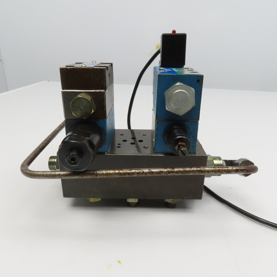 Vickers DG4V-3S0AMUB560 Single Solenoid Hydraulic Valve Check Regulator 120V