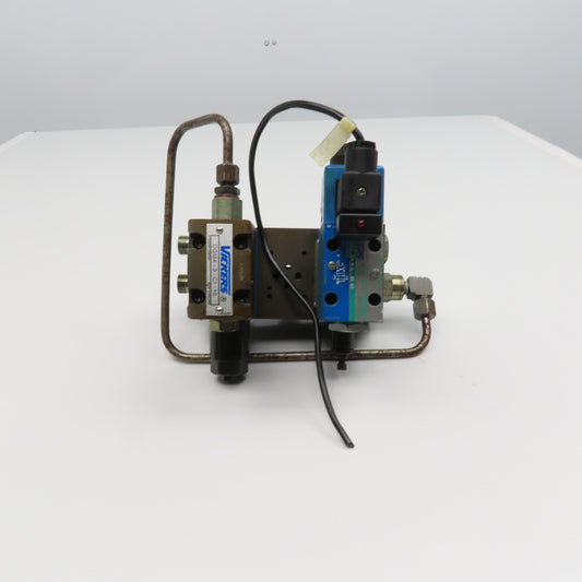 Vickers DG4V-3S0AMUB560 Single Solenoid Hydraulic Valve Check Regulator 120V
