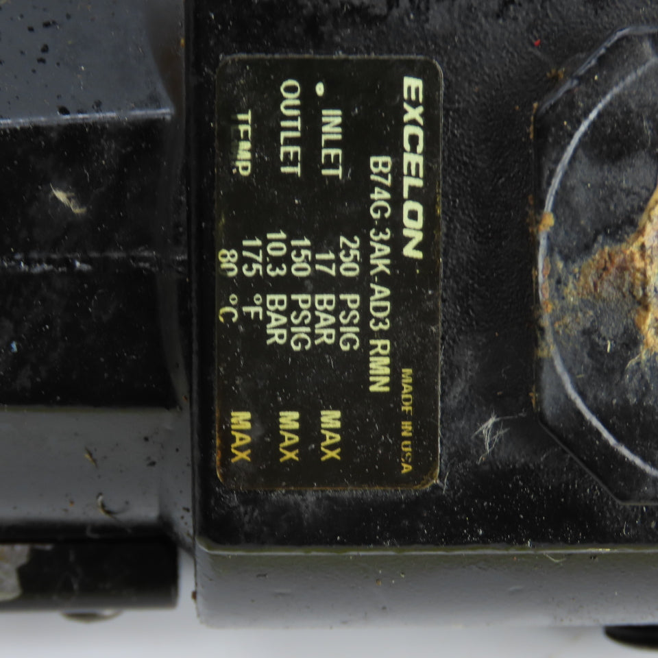 Excelon B74G-3AK-AD3-RMN Pneumatic Filter/Regulator 250PSI In 150PSI Out 3/8"NPT