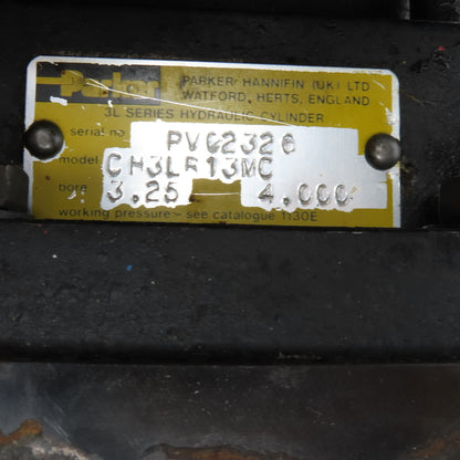 Parker CH3LR13MC 3-1/4" Bore 4" Stroke Double Acting Hydraulic Cylinder