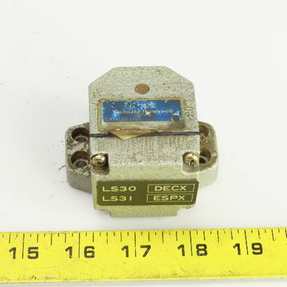 Yamatake Honeywell Limit Switch 0.1A-125VAC 0.1A 30VDC