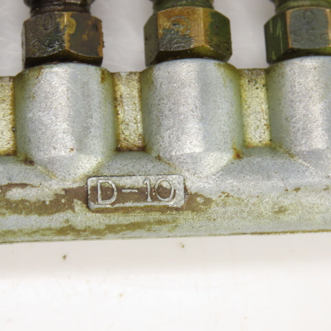 DA-8 / D-10 Piston Oil Distributor Block 8 Position 1/8" Lot Of 2