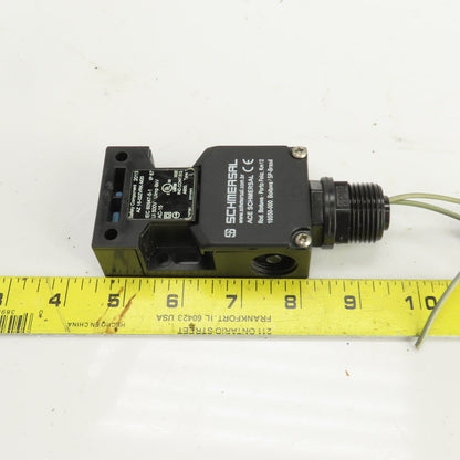 Schmersal AZ-16-02ZVRK-M20 Safety Switch W/Key 500V