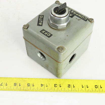 Square D KY-1 Class 9001 Control Station 120-600V 2 Position Selector Switch