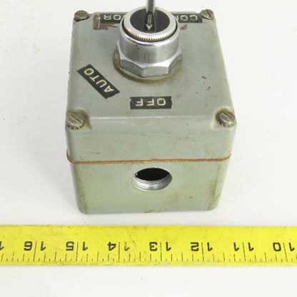 Square D KY-1 Class 9001 Control Station 120-600V 2 Position Selector Switch