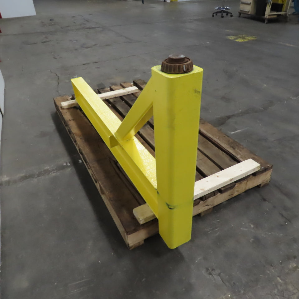 Column Or Wall Mount Jib Crane Arm 69" Swing 4" x 8" Beam Tonnage Unknown