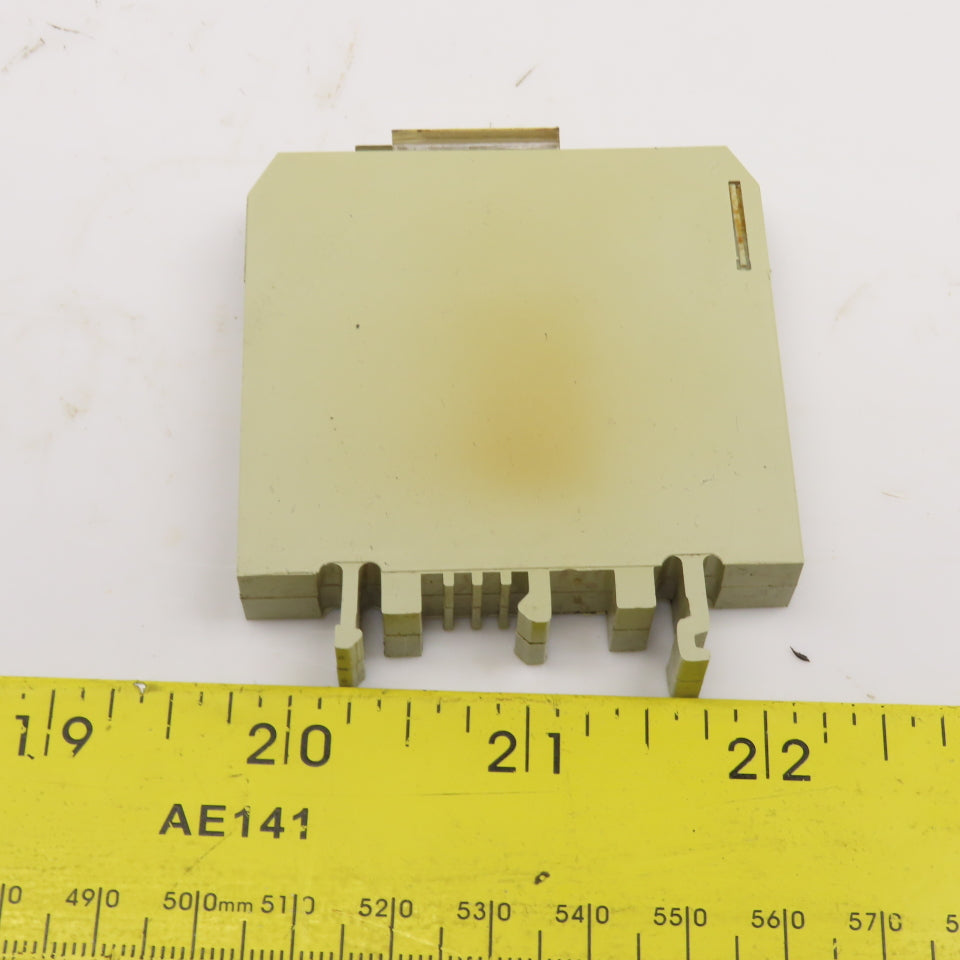 Lutze RE 4-2711 24VAC Input 24-250V AC/DC Output DIN Mount Relay Module