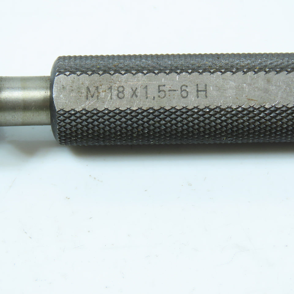 M18 x 1.5 6H Double End Thread Plug Gage Go No Go