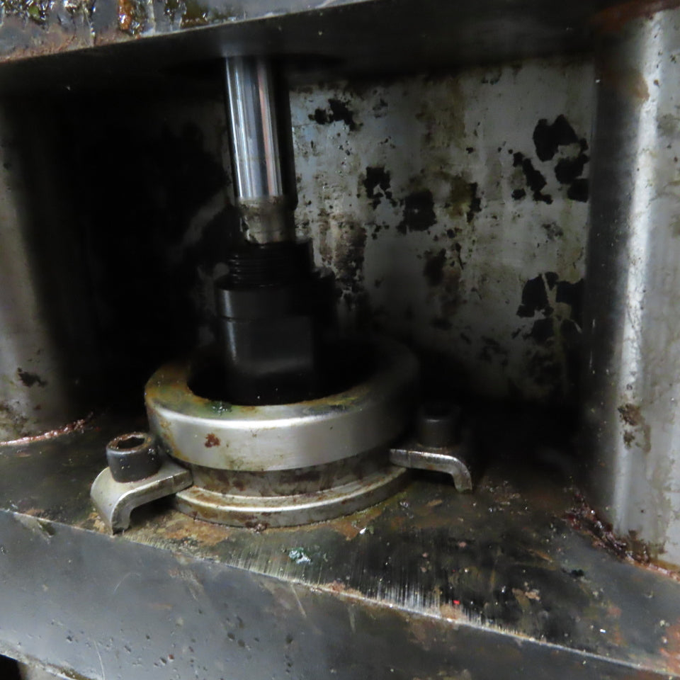 Hydraulic Twin Post Clamping Fixture 2-1/2" Stroke 6" Between Post