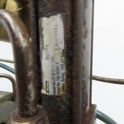 Hydraulic Twin Post Clamping Fixture 2-1/2" Stroke 6" Between Post