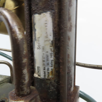 Hydraulic Twin Post Clamping Fixture 2-1/2" Stroke 6" Between Post