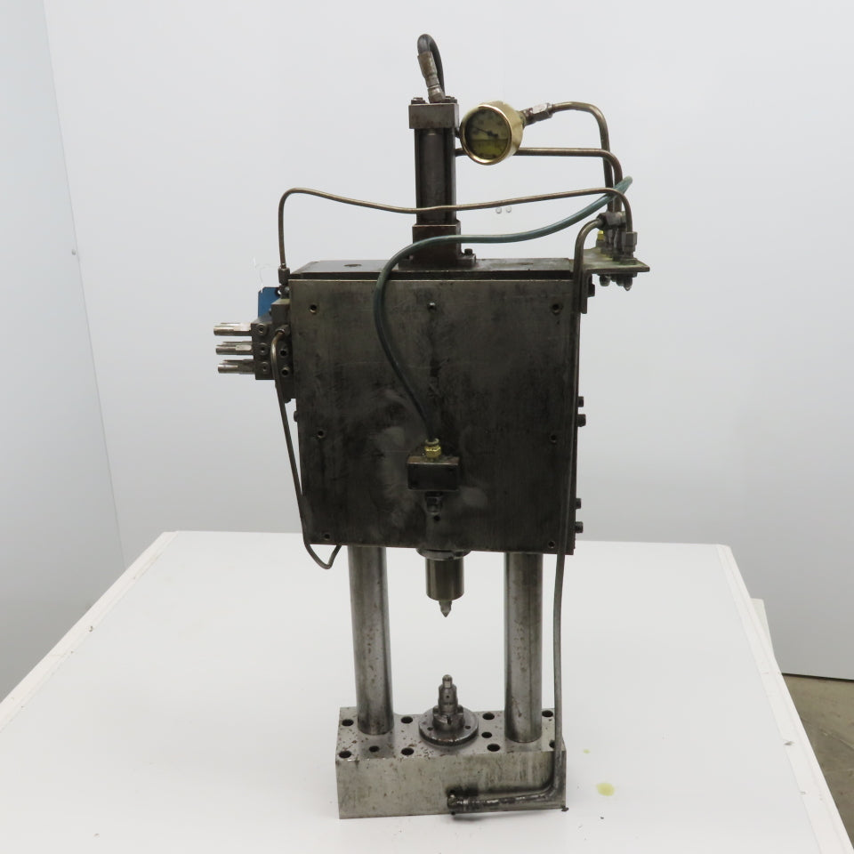 Hydraulic Twin Post Clamping Fixture 2-1/2" Stroke 6" Between Post