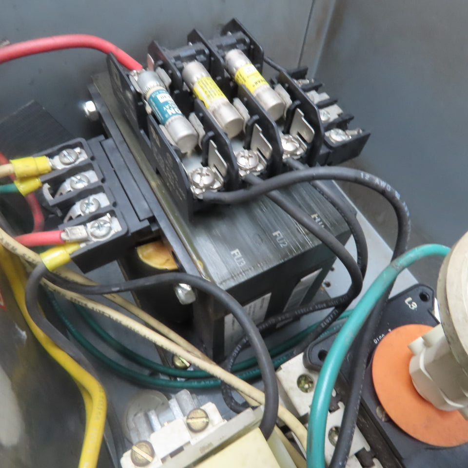 Square D SK750G1 Class 9070 230x460V Pri 115V Sec 750VA Transformer Disconnect