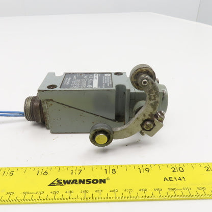 Allen Bradley 802T-KP1 Limit Switch Rocker Arm Maintained Position 600V