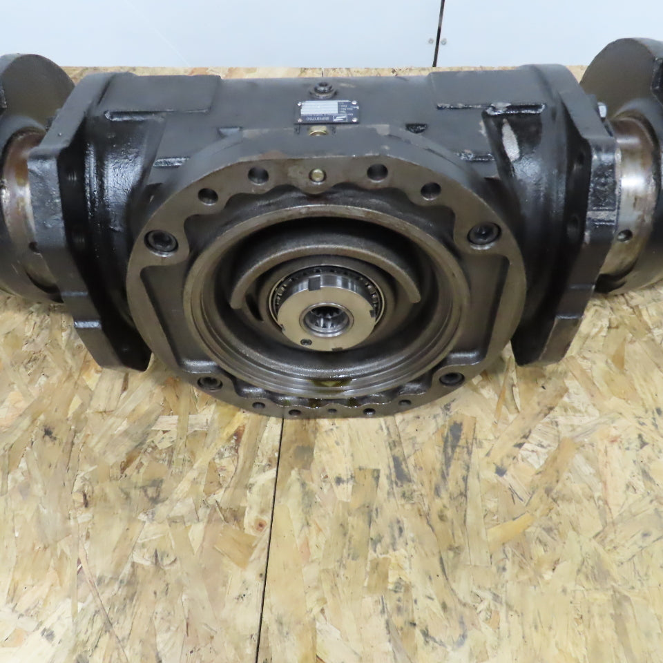 Speth 85603 Differential Assembly W/Wheel Hubs Mounts From A Clark EC30 Forklift