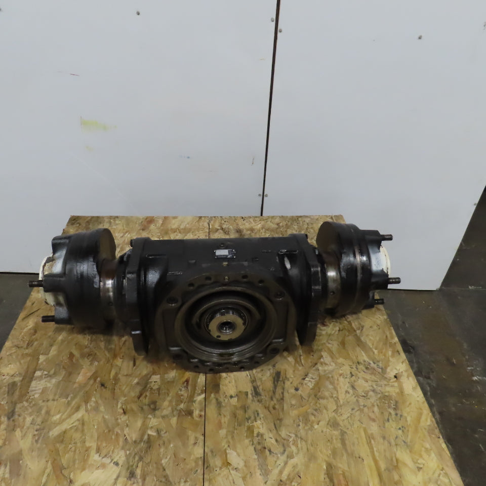 Speth 85603 Differential Assembly W/Wheel Hubs Mounts From A Clark EC30 Forklift