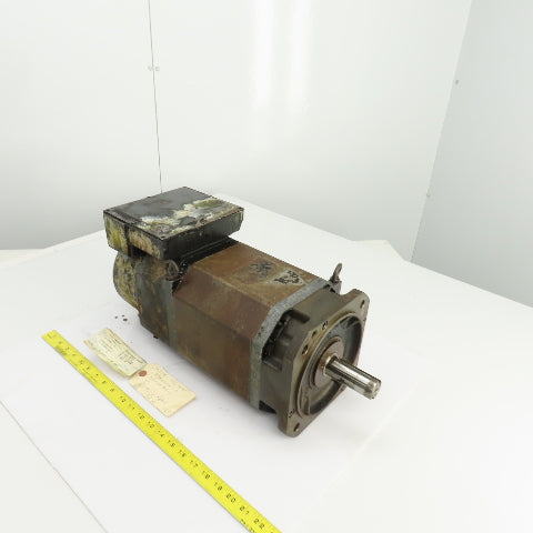 Okuma VAC-MFL7.5/5.5R-153-R3 Servo Motor 32mm Shaft Parts/Repair