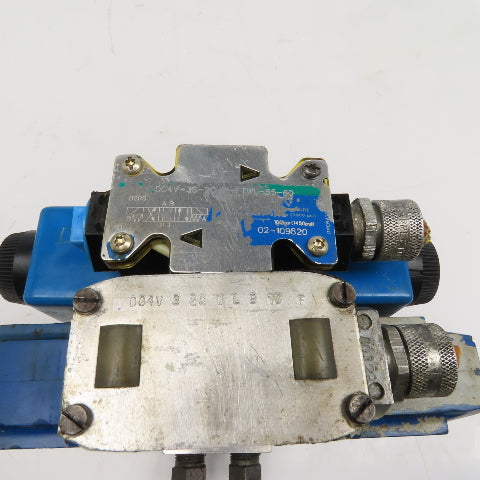 Vickers DG4V-3S-2C-M-FTWL-B5-60 4/3 Way Closed Center Valve Assembly 120V Coil