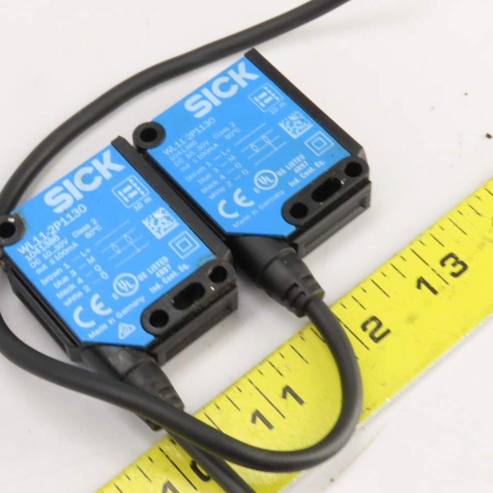 Sick WL11-2P1130 Photoelectric Sensor 10-30VDC Class 2 Lot Of 2
