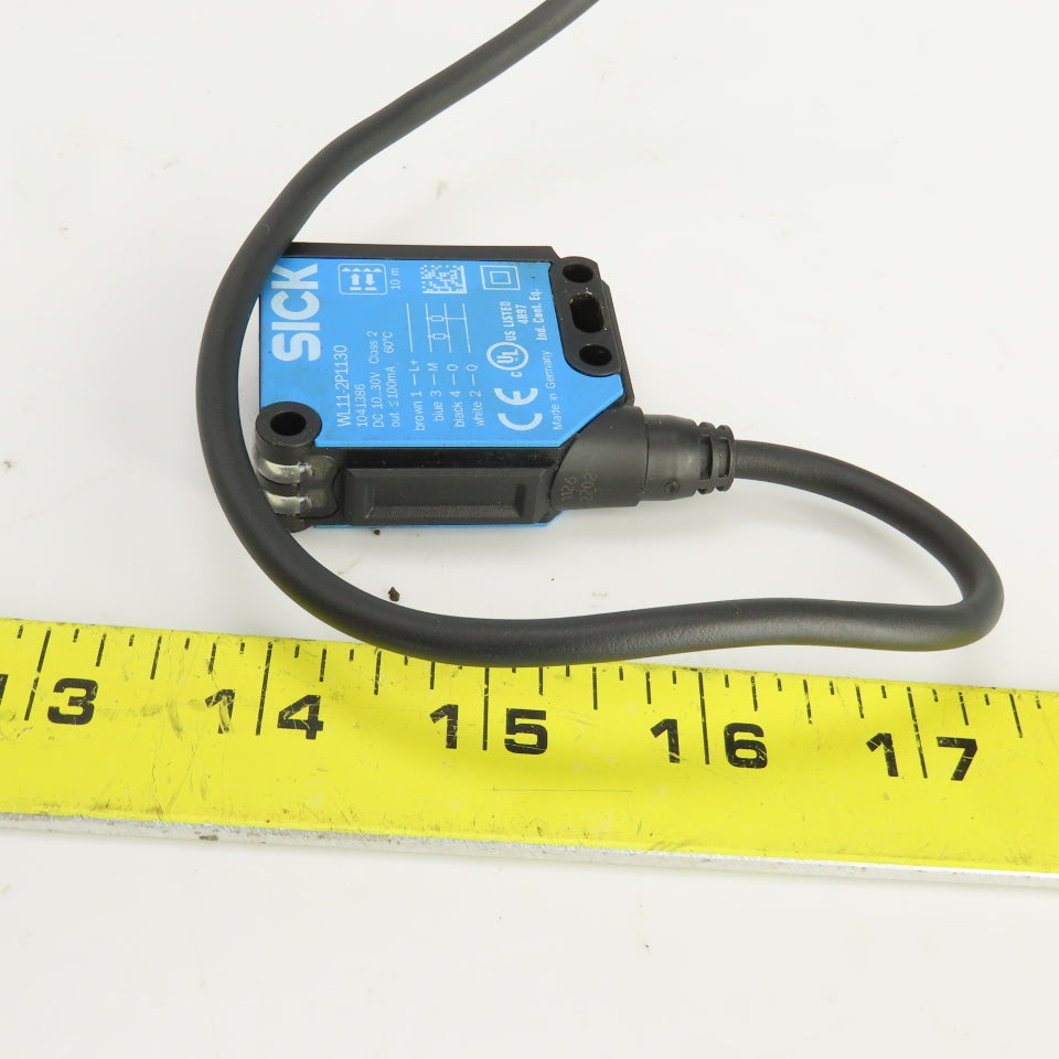 Sick WL11-2P1130 Photoelectric Sensor 10-30VDC Class 2 Lot Of 2