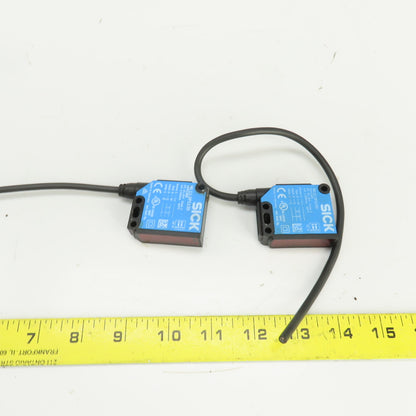 Sick WL11-2P1130 Photoelectric Sensor 10-30VDC Class 2 Lot Of 2