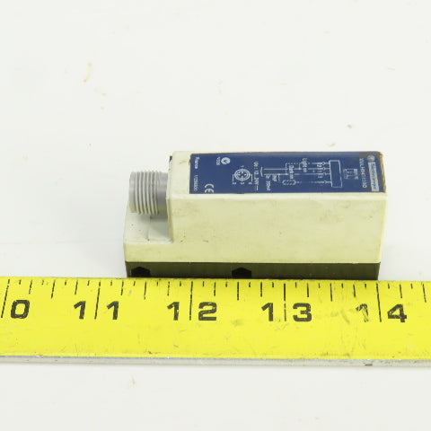 Schneider XULH043539D Photoelectric Sensor 12-24 VDC 200mA 4 Pin Male Connector