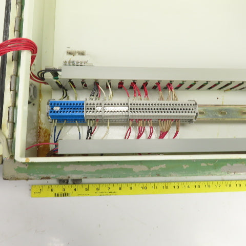 Allen Bradley 2711P-RP8A Ser A Panelview Plus 1250 W/20" x 24" x 6" Enclosure