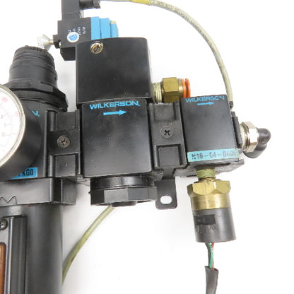 Wilkerson B18-04-FKG0 	E18-04-EC00 1/2" NPT Compressed Air Filter Regulator