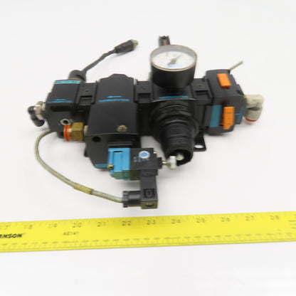 Wilkerson B18-04-FKG0 	E18-04-EC00 1/2" NPT Compressed Air Filter Regulator