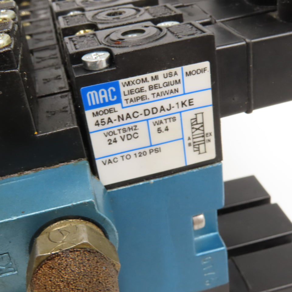 MAC 45A-NAC-DDAJ-1KE Pneumatic 8 Valve Bank Manifold 24VDC