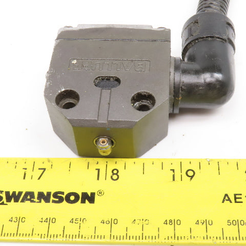 Balluff BNS 819-100-R-11 Roller Plunger Single Position Limit Switch