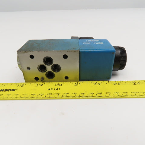 Vickers DG4V-3S 0A-M-U-B5-60 4/2 Way Spring Offset Single Solenoid Valve 120V