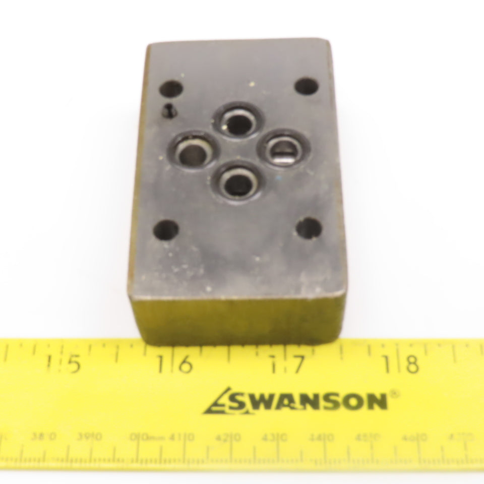 Vickers DGMA-3-C1-10 D03 4 Port Valve Connection Plate