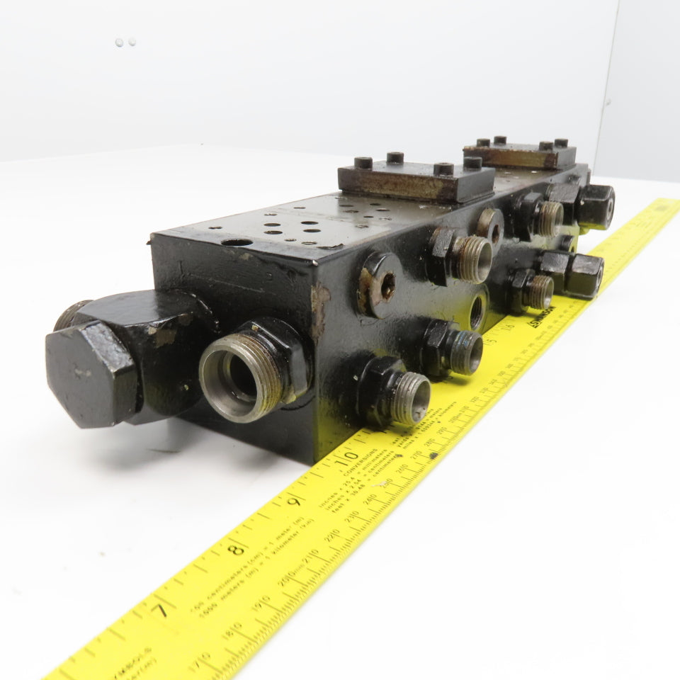 6 Valve Bank Steel Hydraulic Manifold D03 Size 2 Way 4 Port