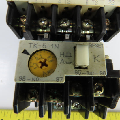 Fuji SC-5-1/ TK-5-1N Contactor 120V Coil W/Overload Relay 1.7-2.6A Trip Range
