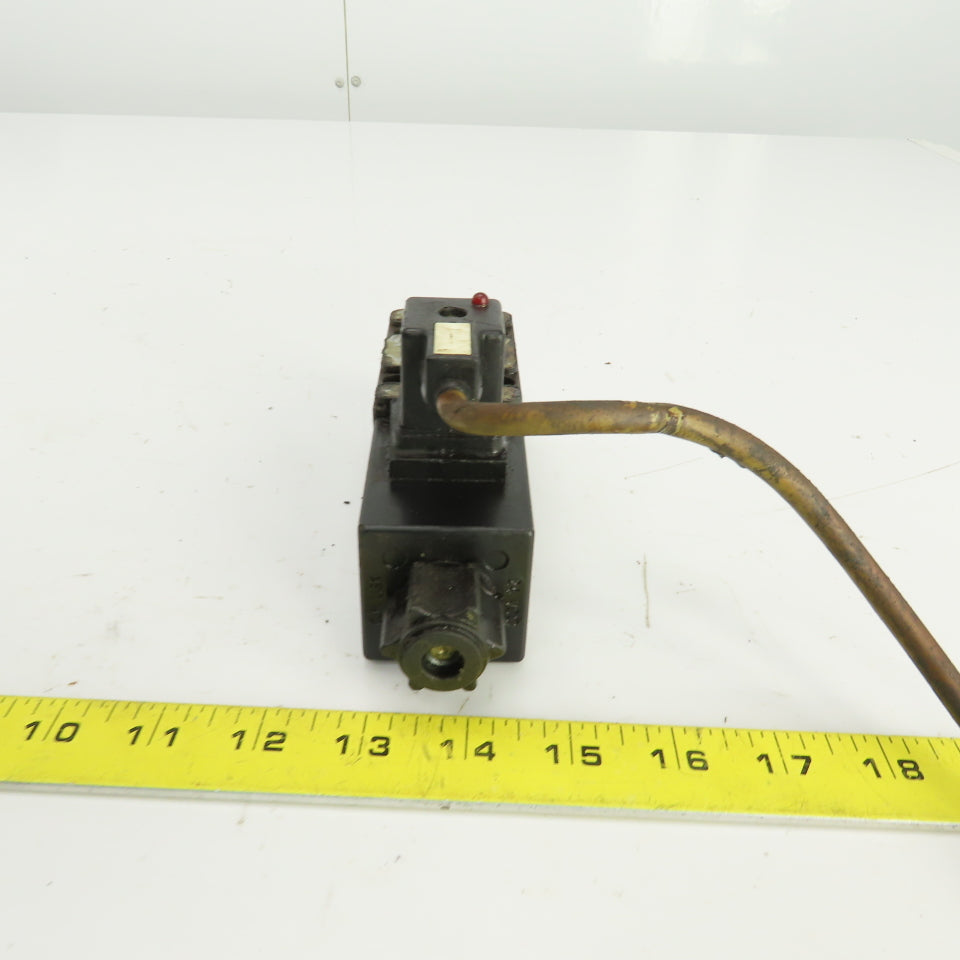 Parker D1VW Solenoid Operated Hydraulic Directional Control Valve 24VDC
