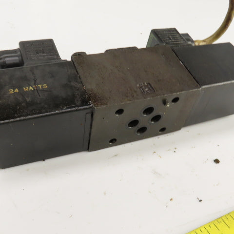 Parker D1VW4 Double Solenoid Operated Hydraulic Directional Control Valve 24VDC
