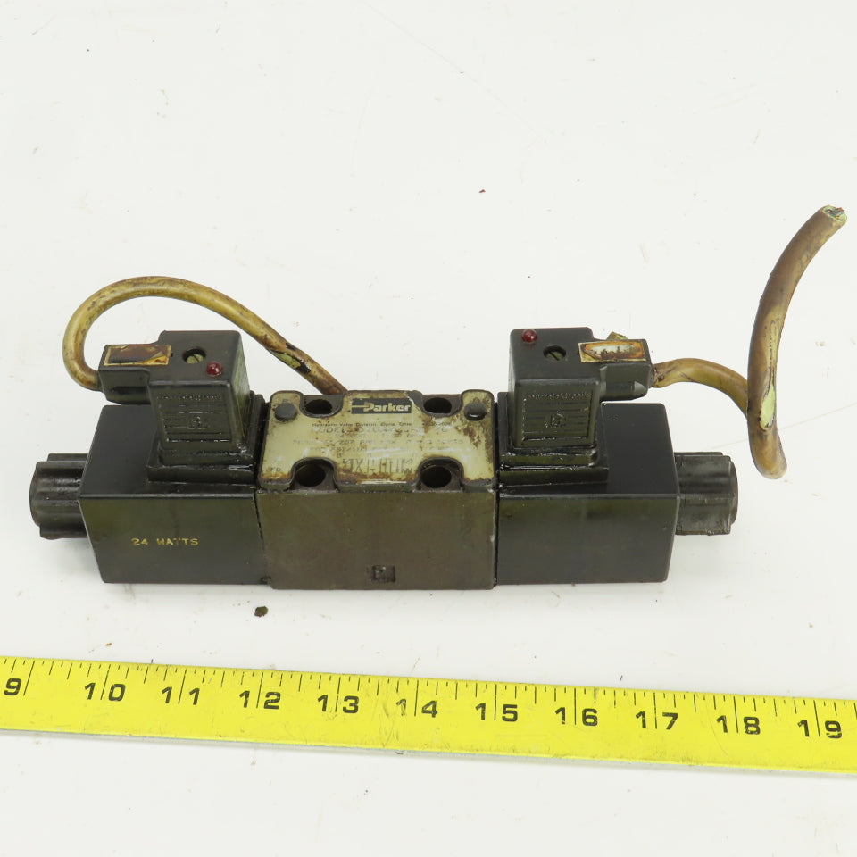 Parker D1VW4 Double Solenoid Operated Hydraulic Directional Control Valve 24VDC