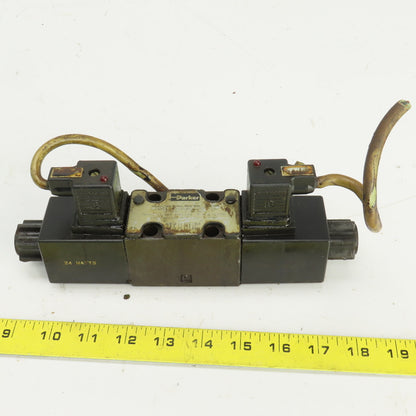 Parker D1VW4 Double Solenoid Operated Hydraulic Directional Control Valve 24VDC
